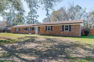 4870 Tara Woods Dr E, Jacksonville, FL 32210 - photo 2