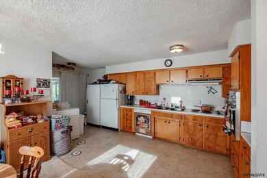 1835 15th Ave SW, Albany, OR 97321 - photo 6