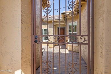 2850 E Longhorn Dr-6