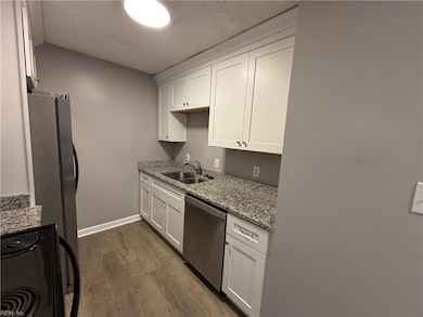 906 Seabreeze Ct, Chesapeake, VA 23320 - photo 7