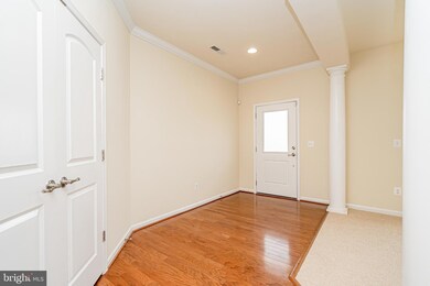 44043 Eastgate View Dr, Chantilly, VA 20152 - photo 5