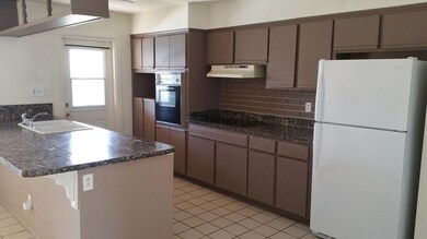Kitchen (3127)