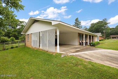 232 Pinehurst Cir, Hazlehurst, MS 39083 - photo 3