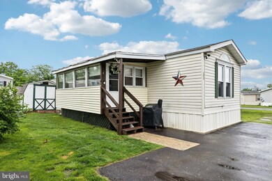 290 Poplar Dr, Quakertown, PA 18951 - photo 2