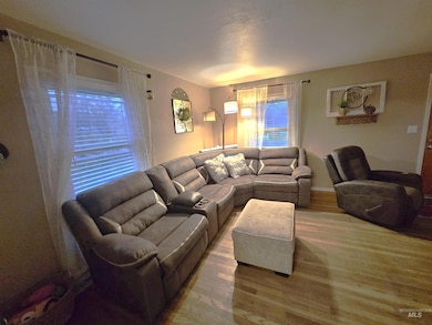 616 12th St, Clarkston, WA 99403 - photo 3