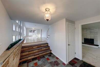 147 Oakwoods Dr, Wakefield, RI 02879 - photo 5