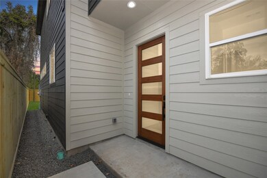 307 E 34th St, Houston, TX 77018 - photo 5