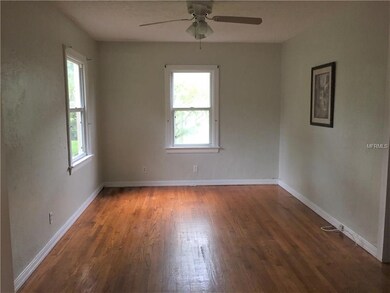 1227 16th Ave N, Saint Petersburg, FL 33704 - photo 5