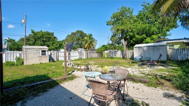 1023 N 25th Ave, Hollywood, FL 33020 - photo 5
