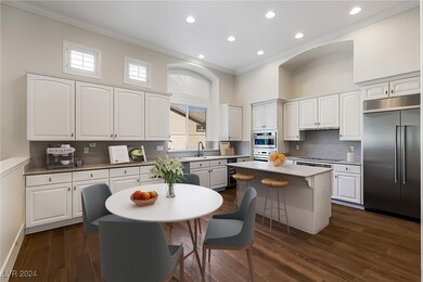 Breakfast Nook... Virtually Staged