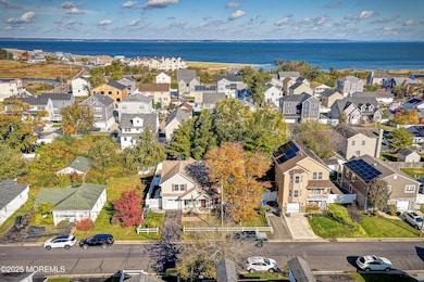 709_lorillard_ave_006