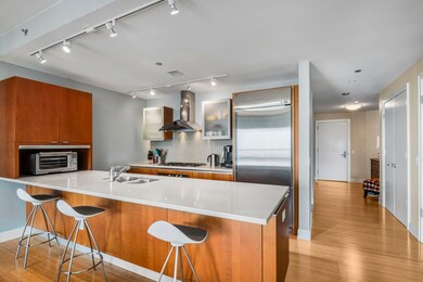 340 On The Park unit 3304, Chicago, IL 60601 - photo 5