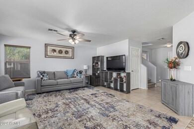 9487 N 81st Dr, Peoria, AZ 85345 - photo 2