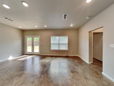 612 Porcupine Dr, Springtown, TX 76082 - photo 2