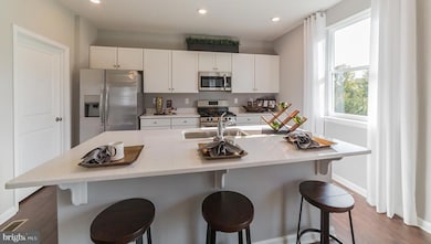 133 Malibu Dr, Egg Harbor Township, NJ 08234 - photo 5