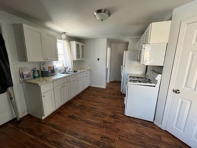 6 Lincoln Ct unit B, Lawrence, MA 01841 - photo 5