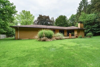 Pine_Ridge_Rd_2516_Kalamazoo_49008-35
