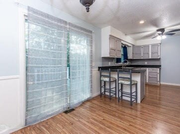 Kitchen/Dining Area