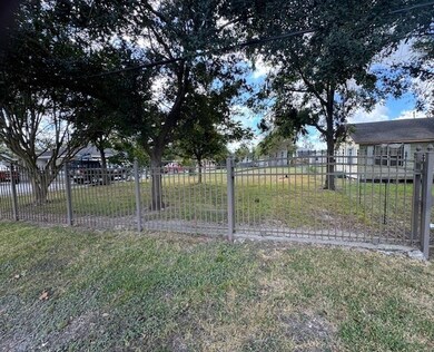Lot 685, Downs Ln, Houston, TX 77093 - photo 5