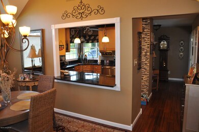 8300 Lochmoor Ct, Louisville, KY 40291 - photo 6