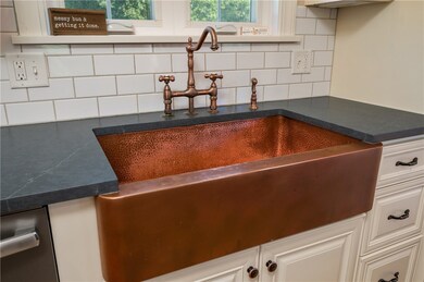 11 Old Pound Hill Rd, North Smithfield, RI 02896 - photo 6