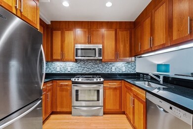 Folio Boston unit 806, Boston, MA 02110 - photo 4