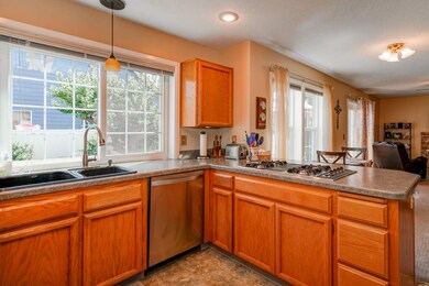 6774 Rock Ledge Ct NE, Keizer, OR 97303 - photo 4