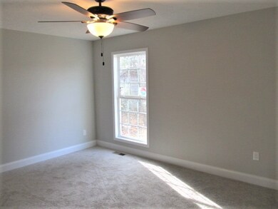 1031 Morton St, Shelbyville, TN 37160 - photo 6