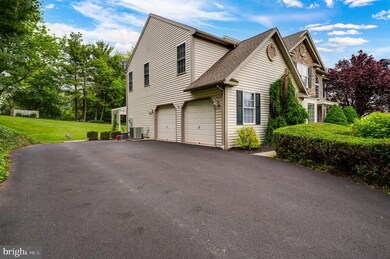 735 Rivervale Rd, Reading, PA 19605 - photo 5