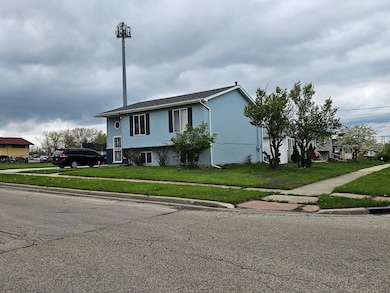 1802 11th St, Waukegan, IL 60085 - photo 3