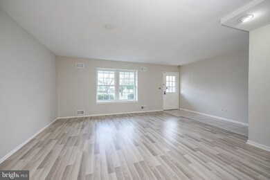 1 Hercules Ct, Sewell, NJ 08080 - photo 2
