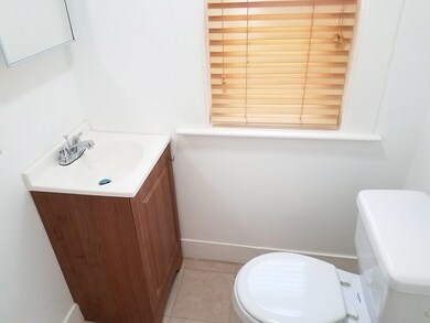 1146 Chestnut St unit House, Newton Upper Falls, MA 02464 - photo 4