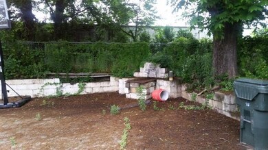 865 Clinton Rd, Macon, GA 31211 - photo 6