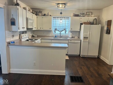 663 N 5th St, Middletown, IN 47356 - photo 2