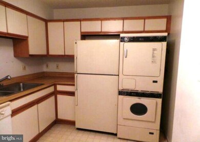 3310 Leisure World Blvd N unit 618, Silver Spring, MD 20906 - photo 5