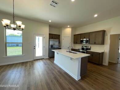 002 KITCHEN