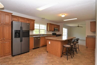 7456 Bethel South Fork Rd, Graham, NC 27253 - photo 6