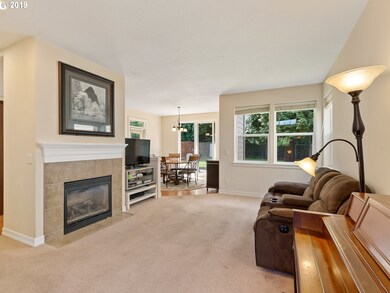 Living Room-Fireplace