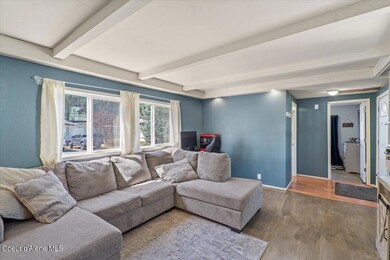 08-Living Room