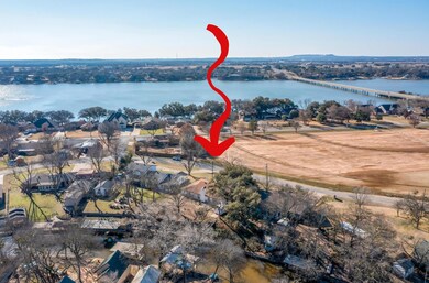 405 Casas Del Sur St, Granbury, TX 76049 - photo 2