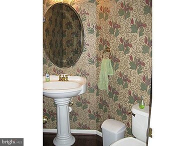 21490 Tithables Cir, Broadlands, VA 20148 - photo 4