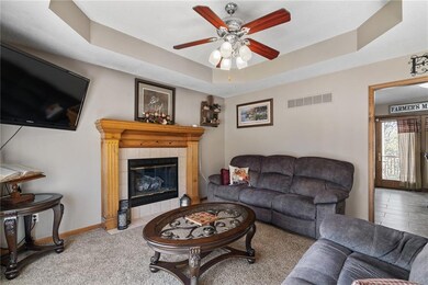802 Meadow Ln, Raymore, MO 64083 - photo 7
