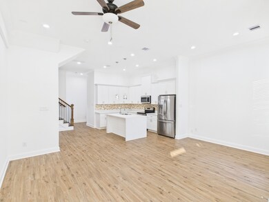 4619 Stassen St unit B, Houston, TX 77051 - photo 4