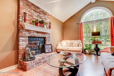 2910 Six Mile Ln, Louisville, KY 40220 - photo 5