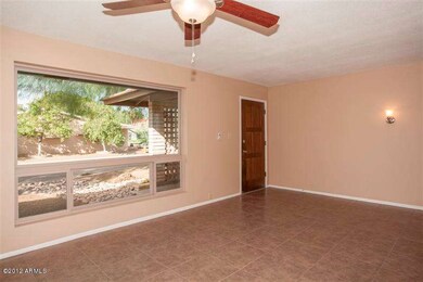 5 Living Room
