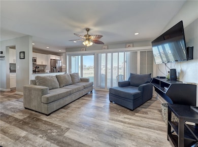 230 Cut Off Rd unit 110, Port Aransas, TX 78373 - photo 4