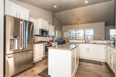 Salmon Ave SW 4503 (22 of 31)