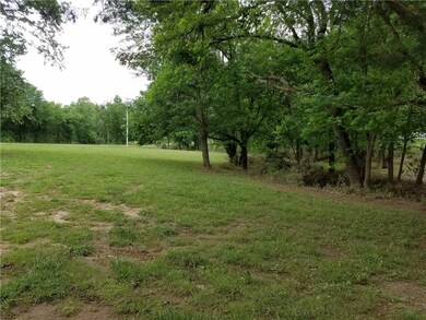 220 E 1st Ave, Elkins, AR 72727 - photo 7