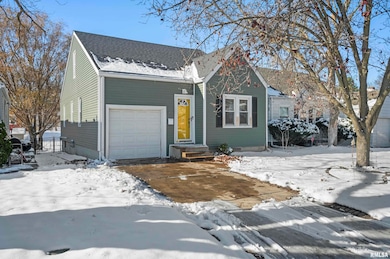 3207 N Parish Ave, Peoria, IL 61604 - photo 2