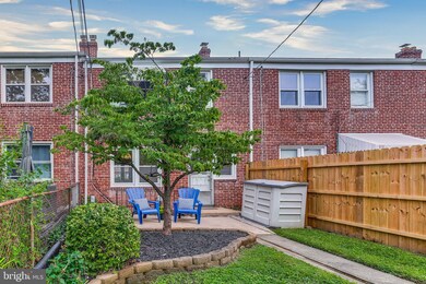 212 Medwick Garth E, Catonsville, MD 21228 - photo 5